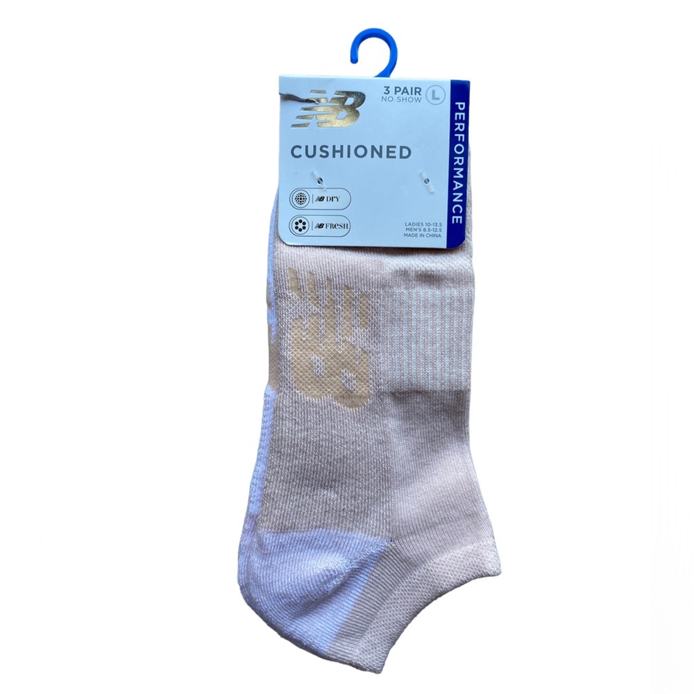 New! New Balance 3 Pair Cushioned, No Show Socks - Picture 3 of 6